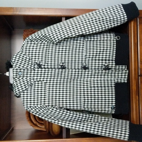 Roxy Limited Edition Jacket Size Small - Picture 1 of 14